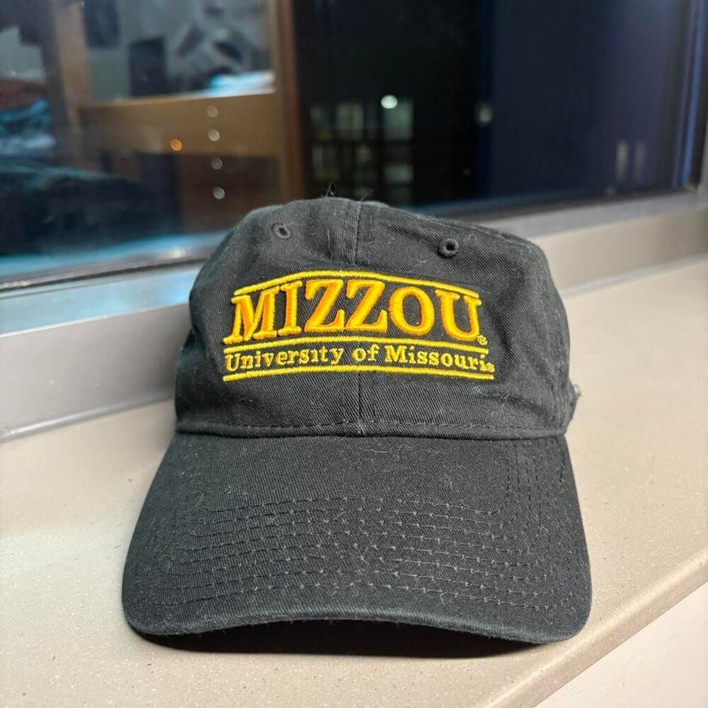 Super crazy vintage retro Black Mizzou University of Missouri baseball cap